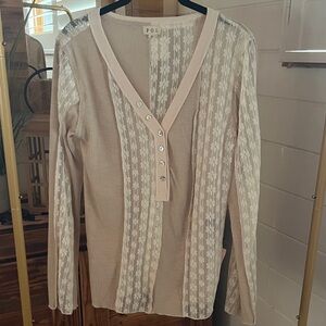 POL Cream and White Lace Detail Top